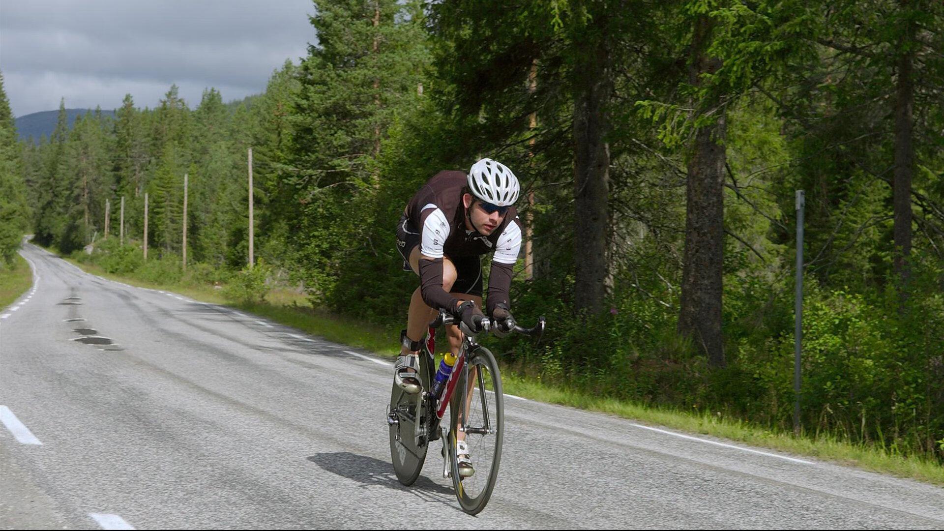 追溯欧冠历史：那些永难忘怀的经典对决，经典欧冠比赛